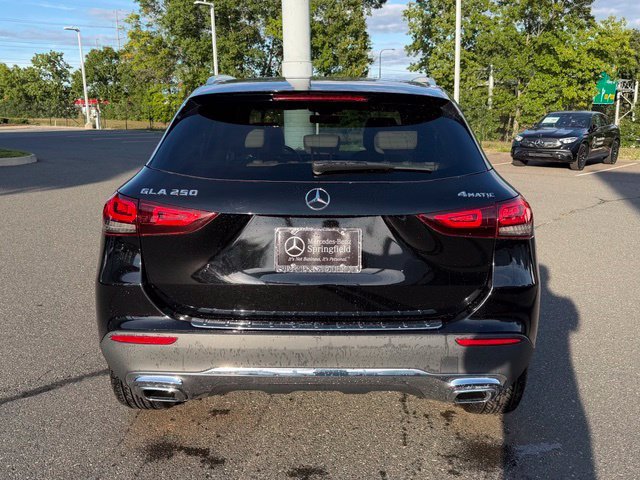 Used 2023  Mercedes-Benz GLA 250 image 5
