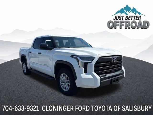 Used 2022 White Toyota SR5 image 1