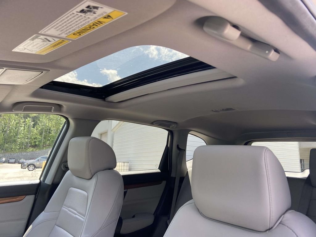 Used 2022 Silver Honda EX-L image 18