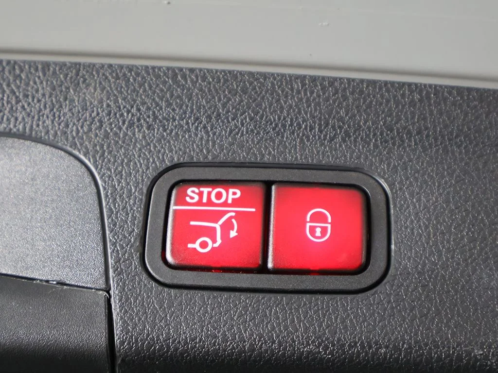 Used 2024 Gray Mercedes-Benz GLE 450 image 21
