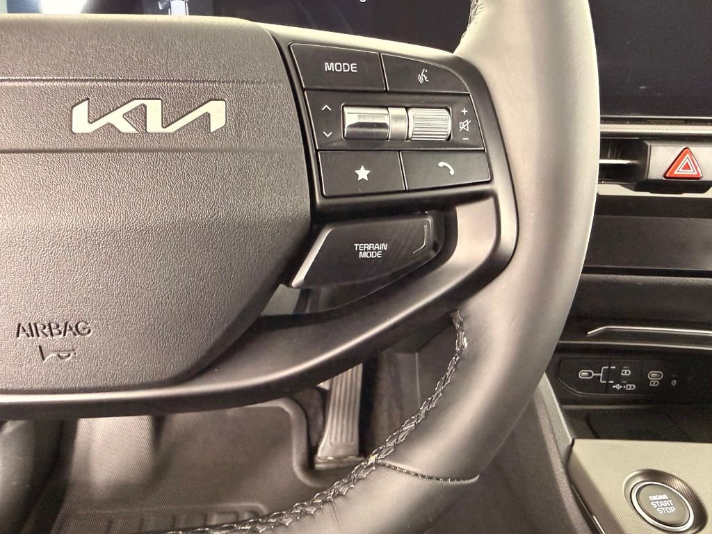 Used 2026 Gravity Gray Kia EX image 24