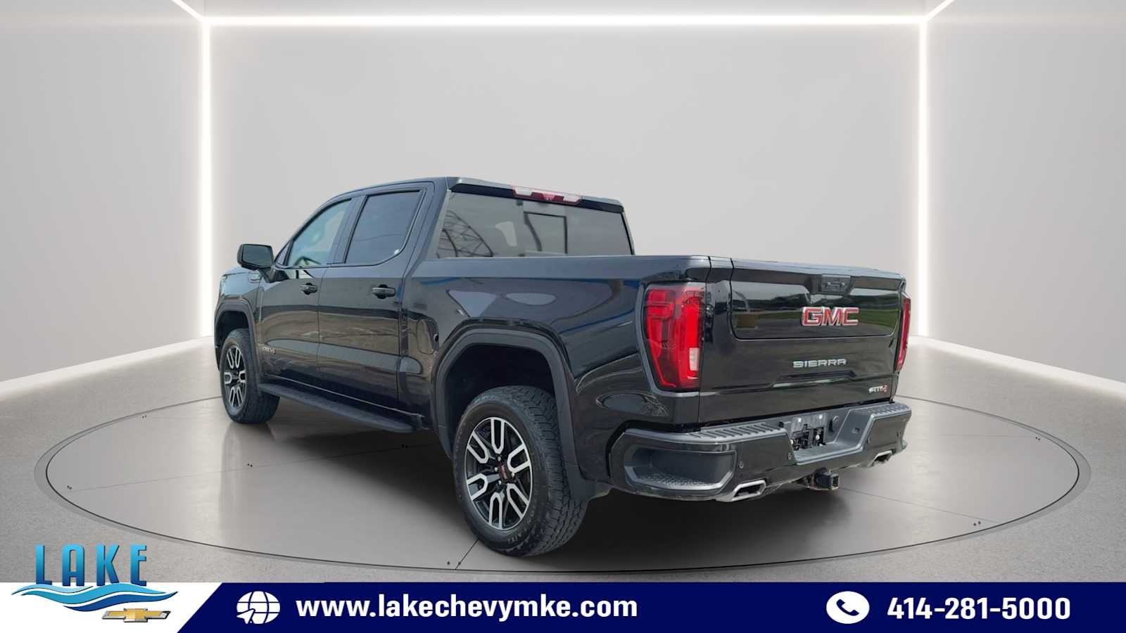 Certified Used 2022 Onyx Black GMC AT4 image 8