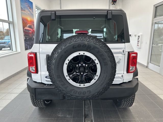 New 2026 Oxford White Ford Base image 6