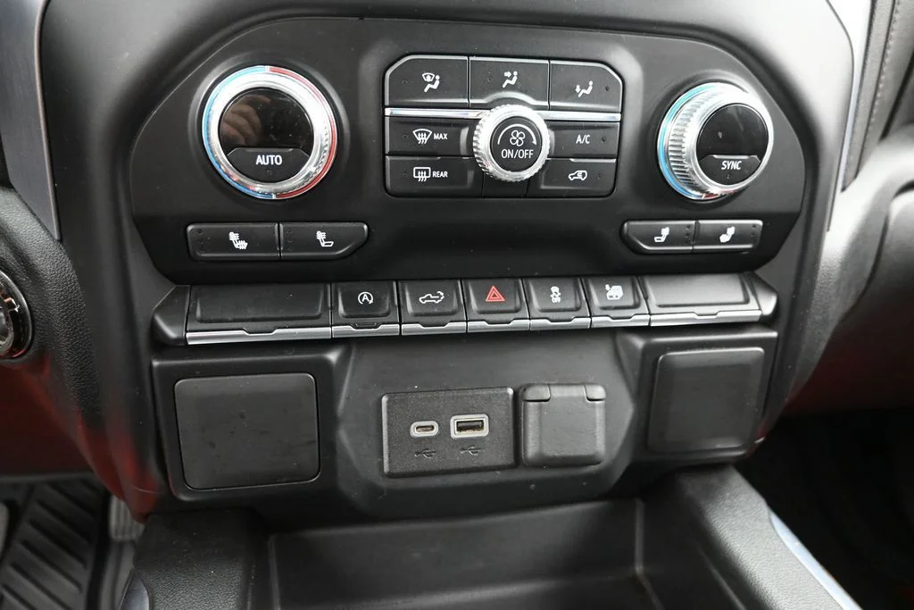 Used 2020 Black GMC Elevation image 20
