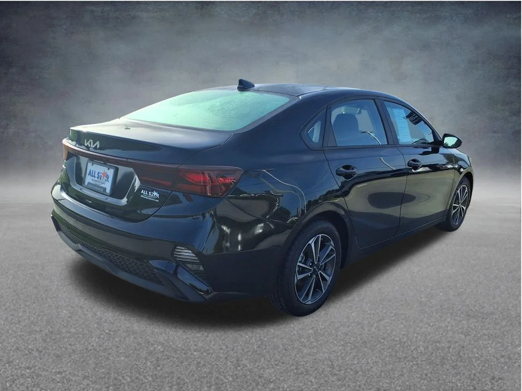 Used 2024 Black Kia LXS image 16