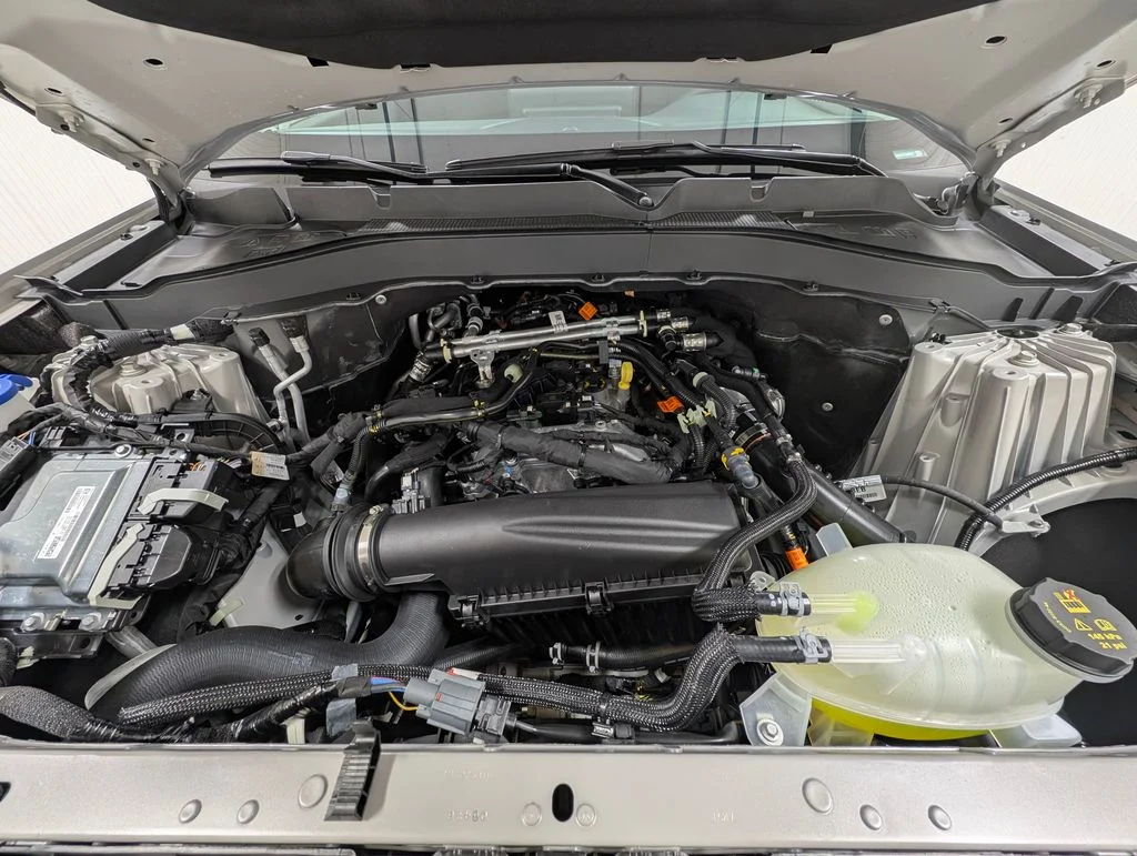 New 2026 Space White Metallic Ford Active image 26