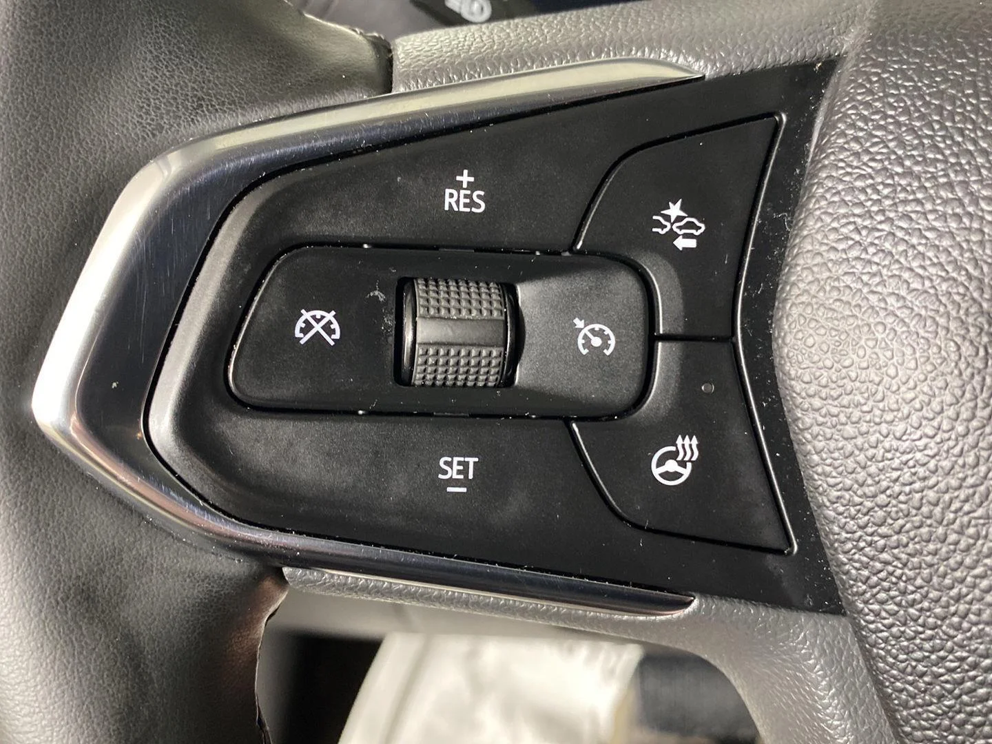 Used 2025 Nitro Yellow Metallic Chevrolet ACTIV image 21