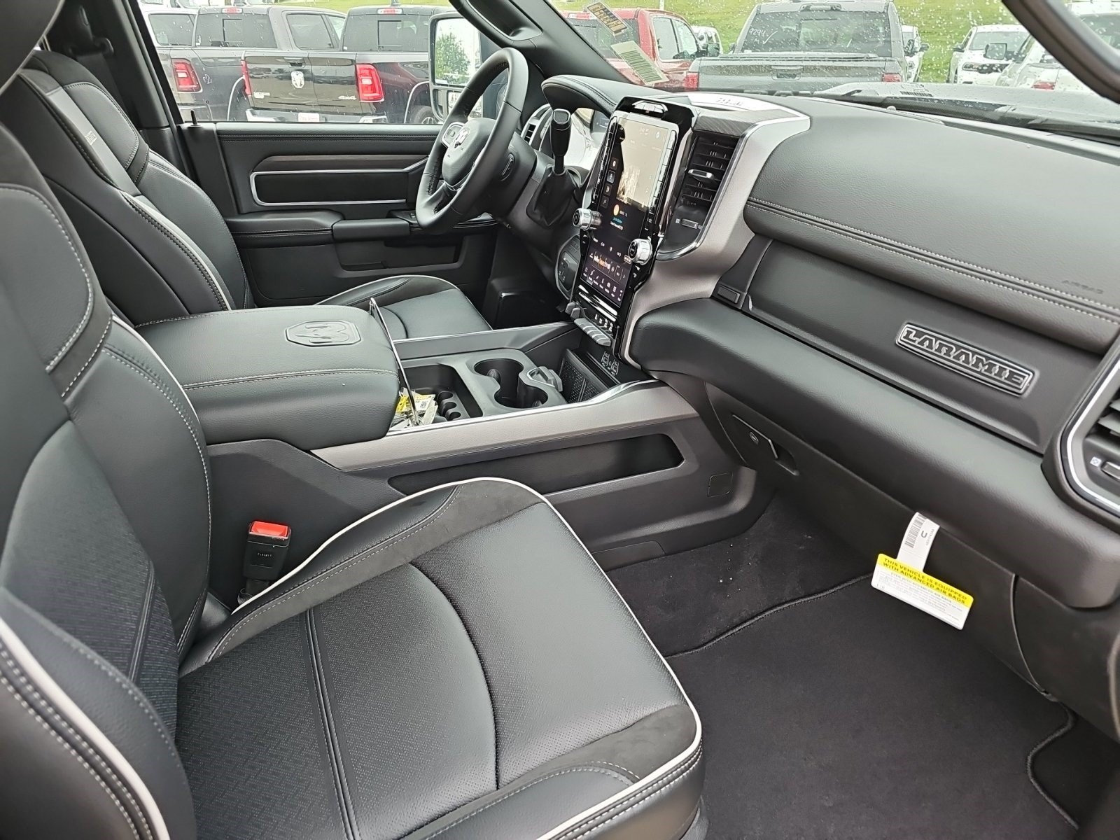 New 2026 Diamond Black Crystal Pearlcoat Ram Laramie image 9