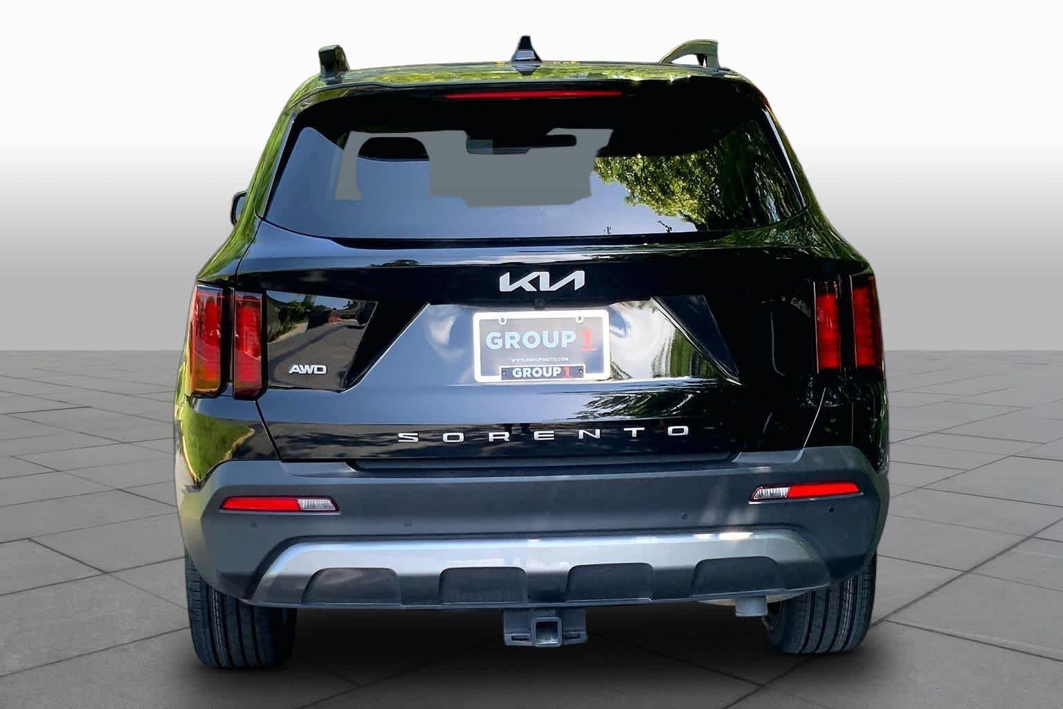 Used 2022 Ebony Black Kia X-Line EX image 5