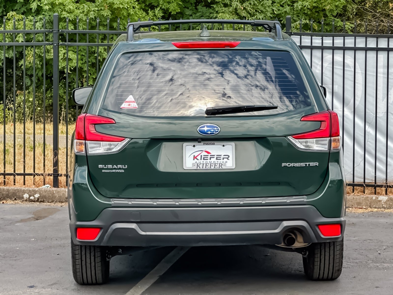 Used 2022 Green Subaru Base image 5