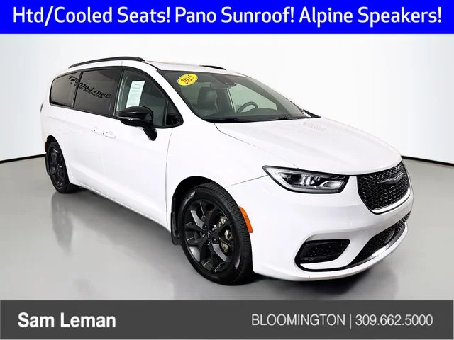 2025 Chrysler Pacifica