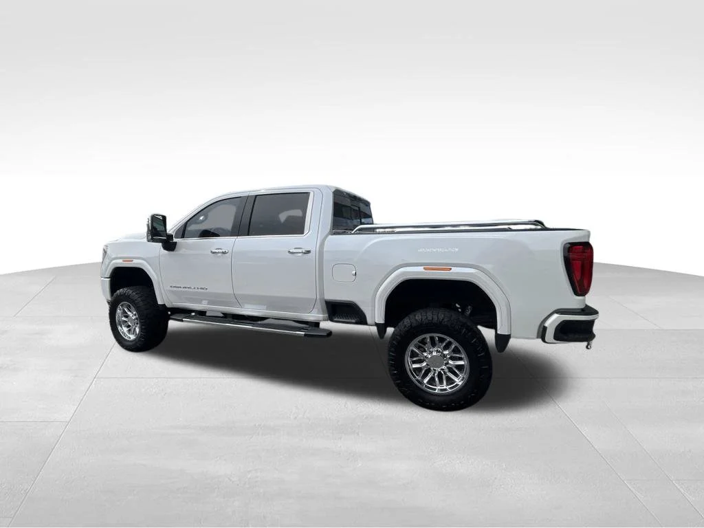 Used 2020 White GMC Denali image 12