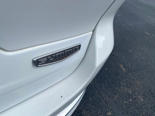 Used 2023 White Jeep Summit Reserve image 39