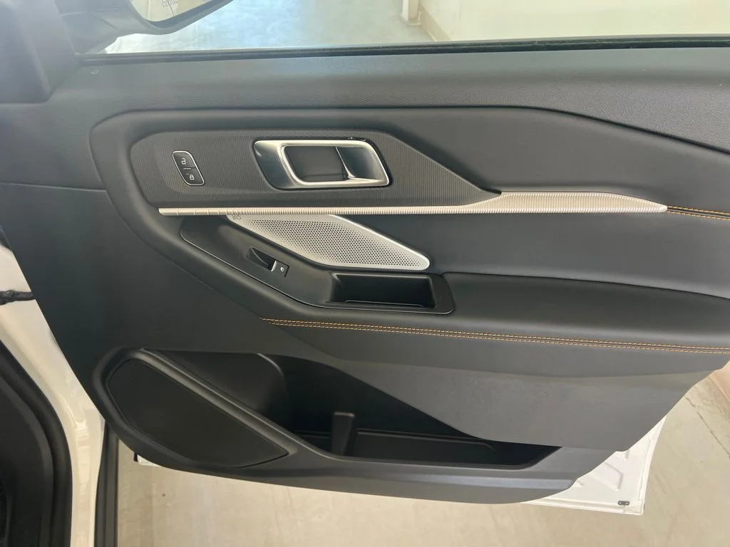 New 2026 Star White Metallic Tri-Coat Ford Tremor® image 34