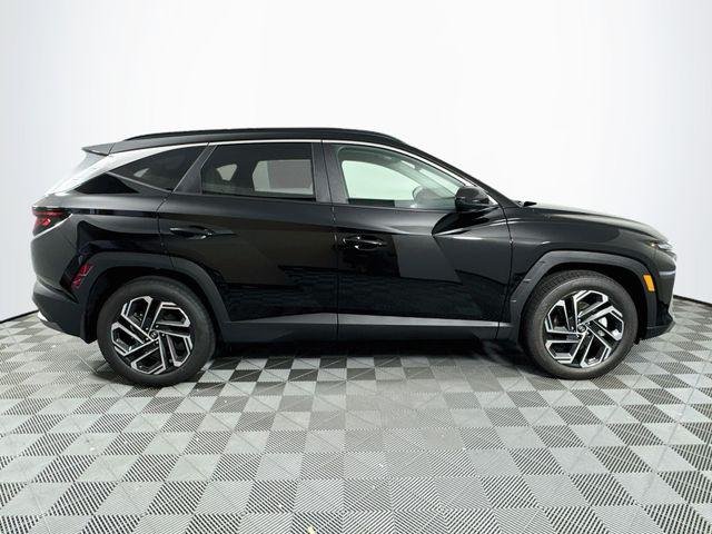 New 2026 Black Hyundai SEL Plus FWD image 9
