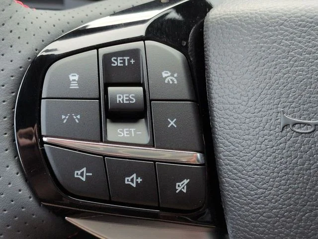 New 2026 Oxford White Ford Lariat® image 28