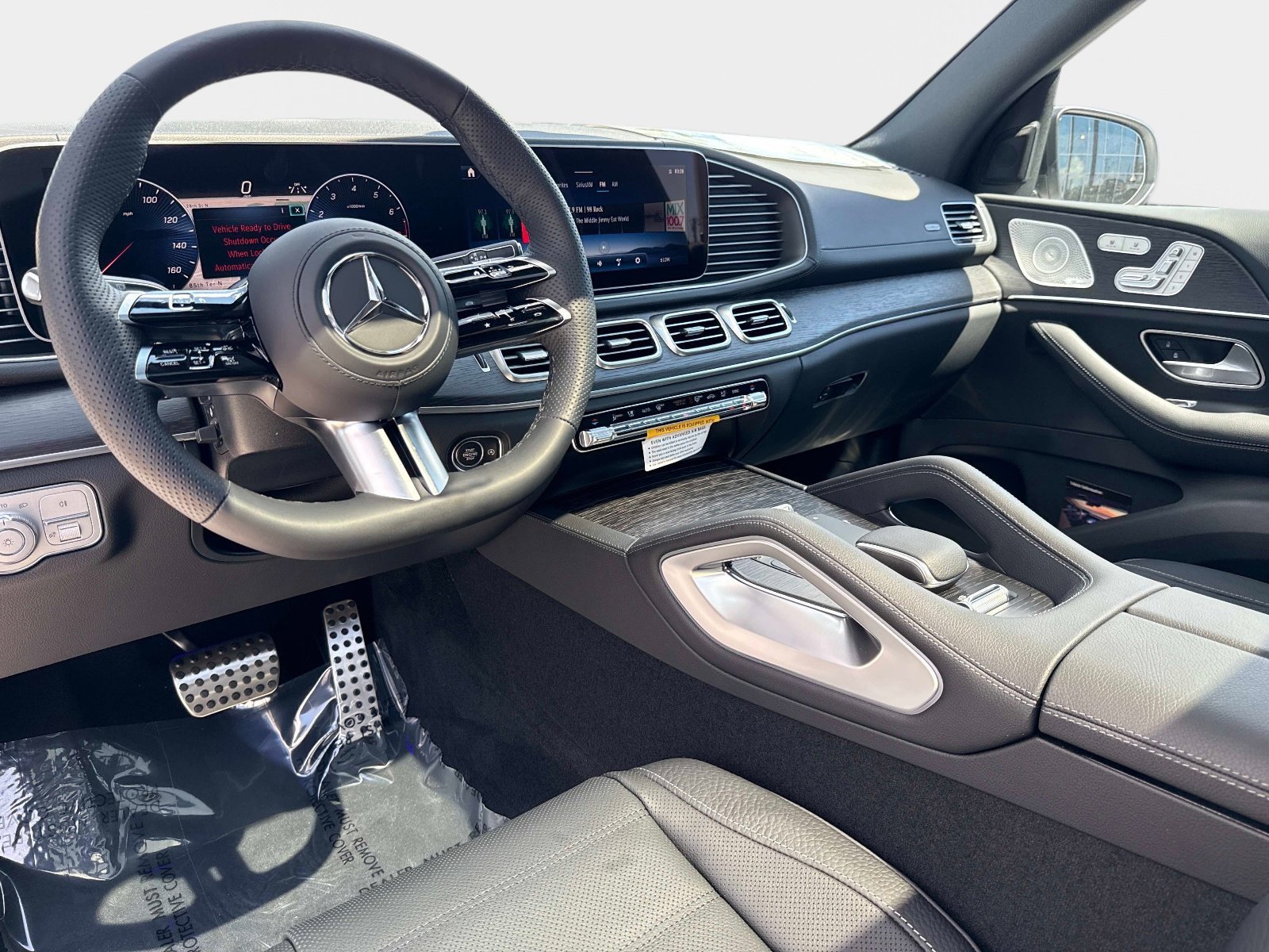 New 2026 Moonlight White Mercedes-Benz 450 4MATIC® SUV image 18