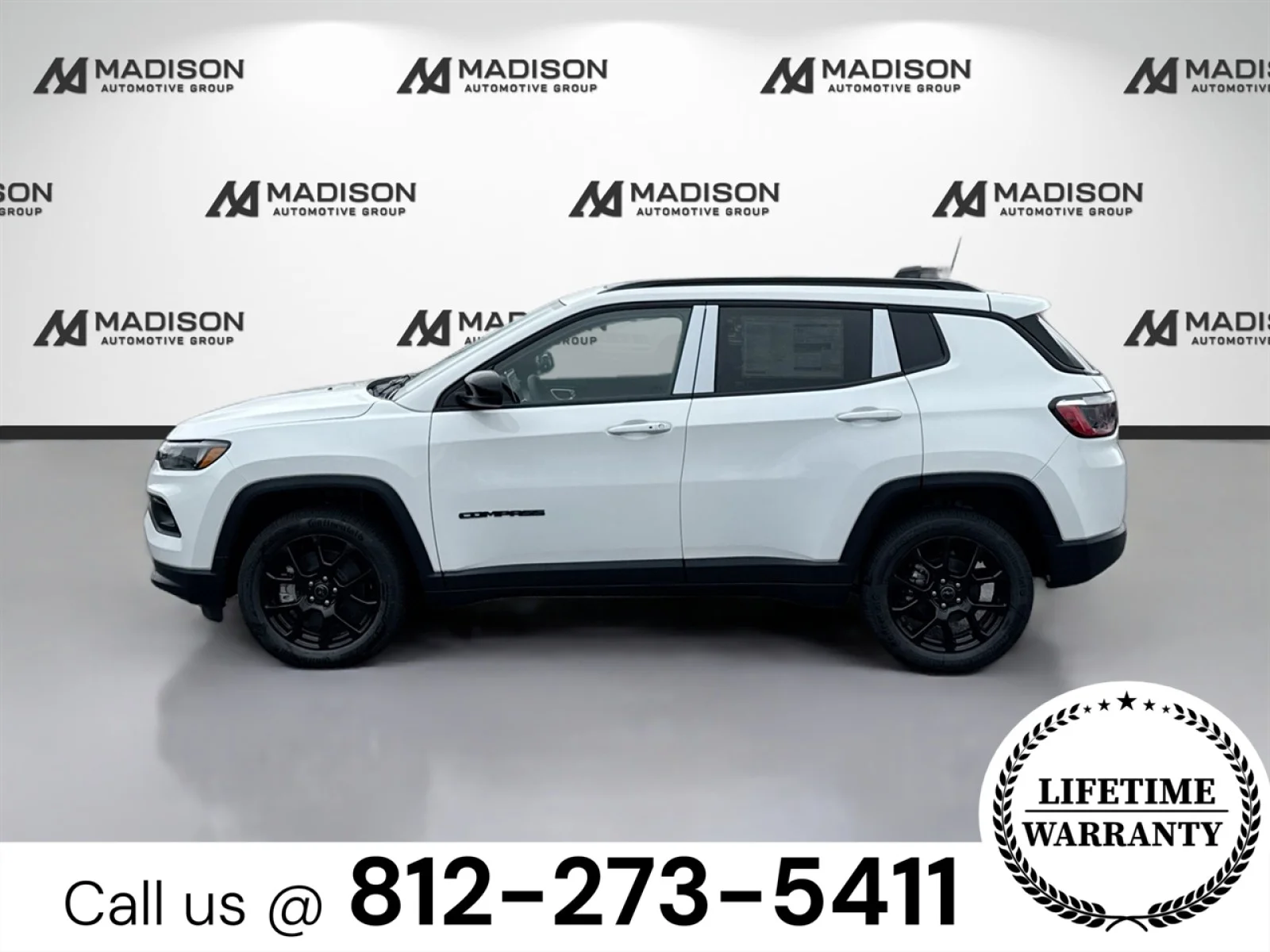 New 2026 Bright White Clearcoat Jeep Latitude Altitude image 8