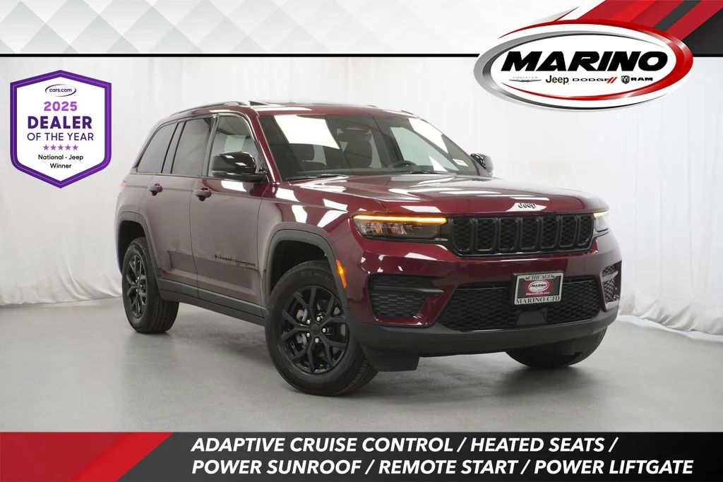 Used 2025 Red Jeep Altitude X image 1