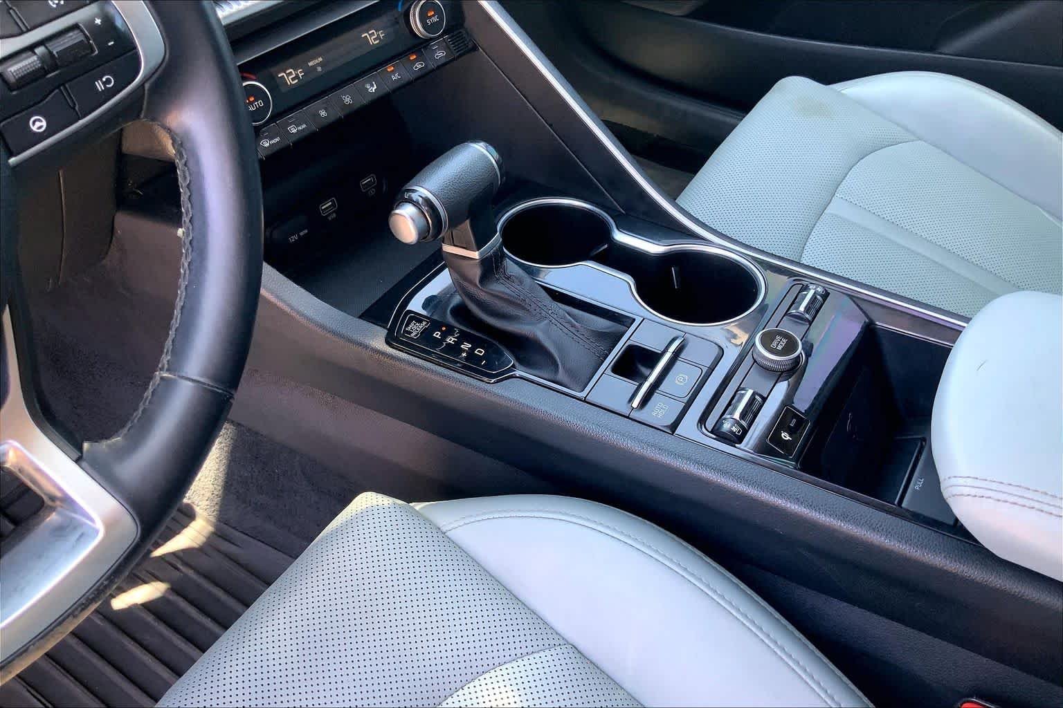 Used 2021 Ebony Black Kia EX image 17