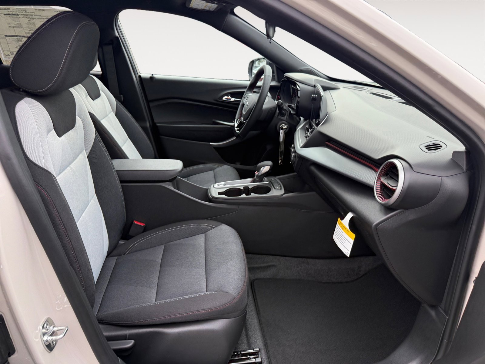 2026 Chevrolet Trax RS - Photo 19