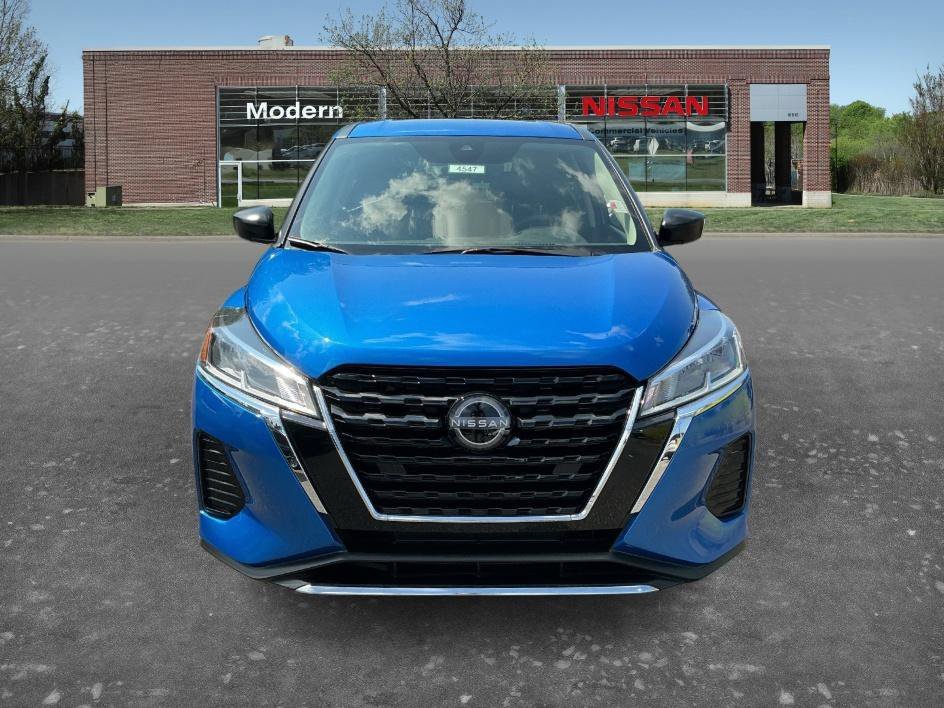 Certified Used 2025 Electric Blue Metallic Nissan S image 6