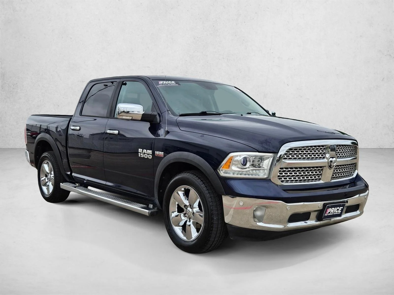 Used 2014 True Blue Pearlcoat RAM Laramie image 3