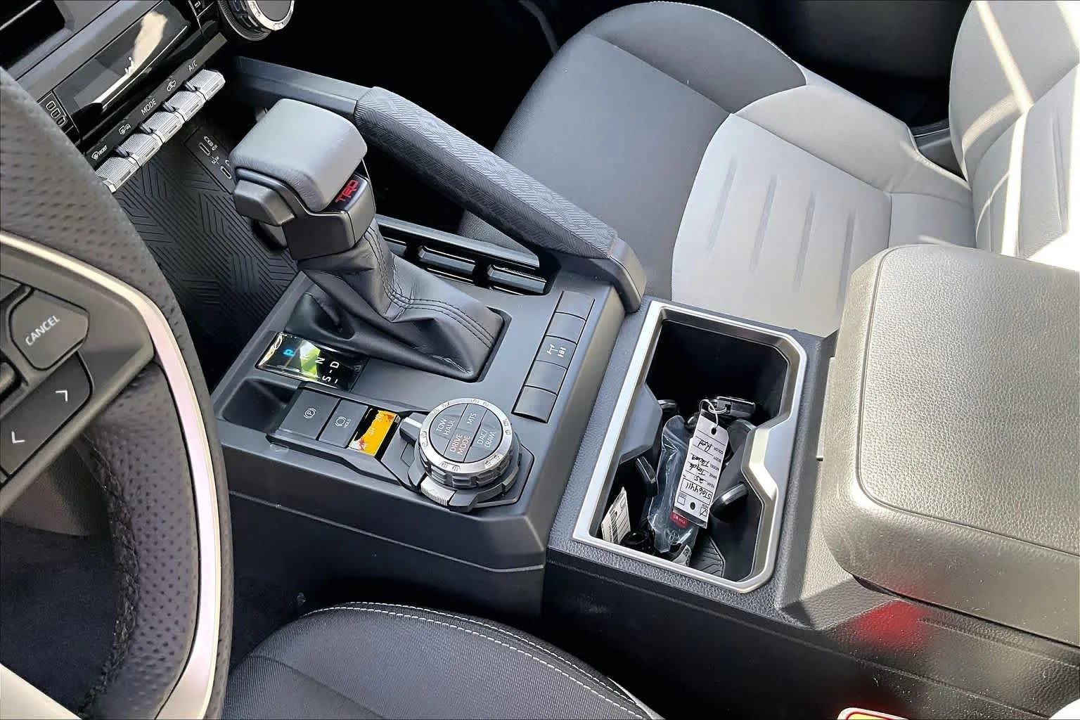 2025 Toyota Tacoma TRD Off Road - Photo 7