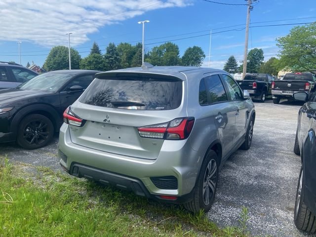 Used 2024 Silver Mitsubishi 2.0 SE image 5