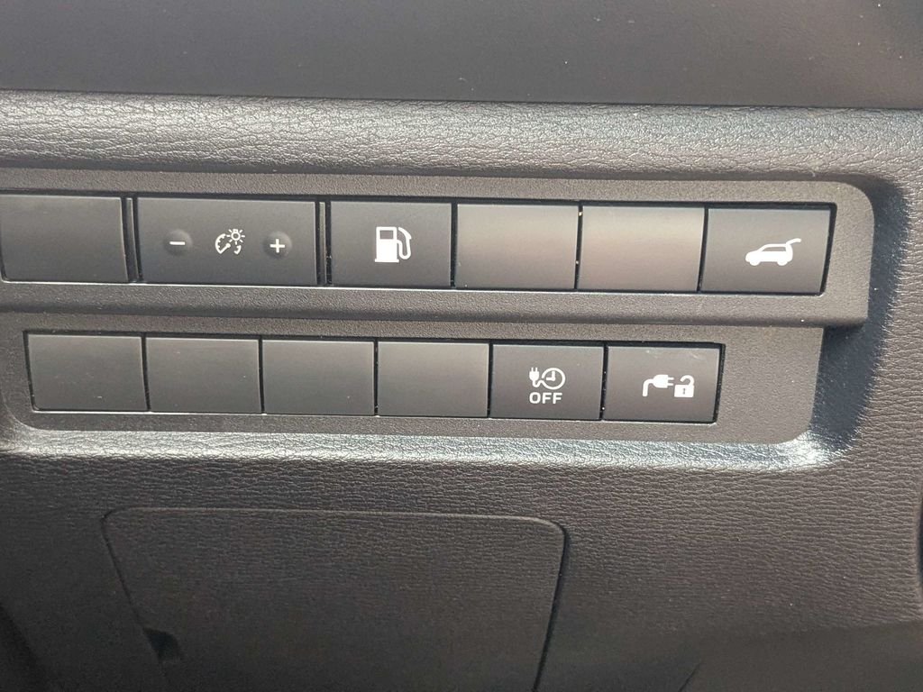 Used 2023 Gray Mitsubishi SE image 27