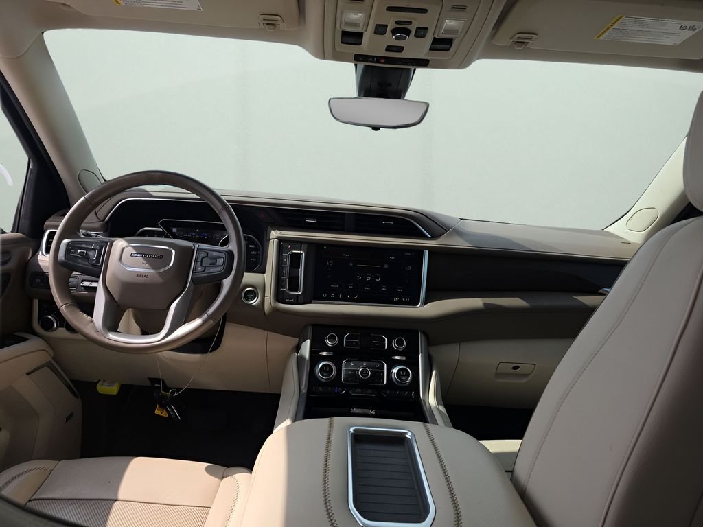 Used 2021 White GMC Denali image 13