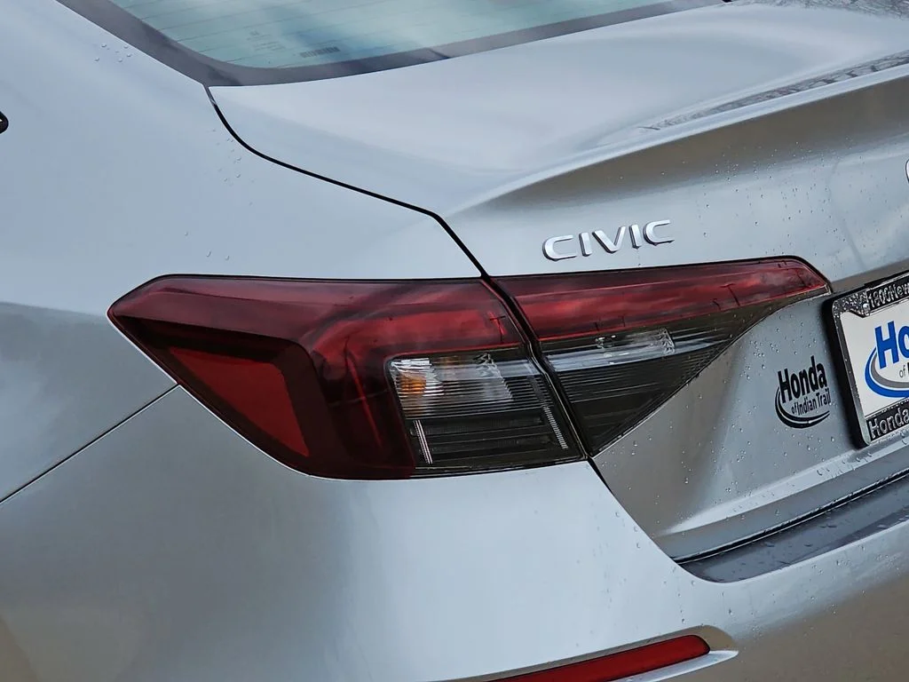 Used 2026 Solar Silver Metallic Honda LX image 21