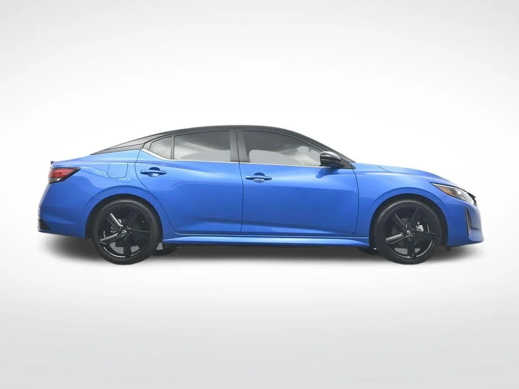 Used 2024 2t Blu Blk Roof Nissan SR image 43