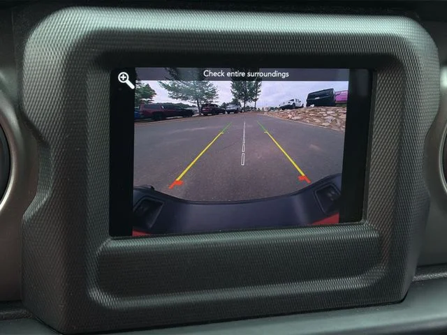 Used 2022 Red Jeep Sport image 27