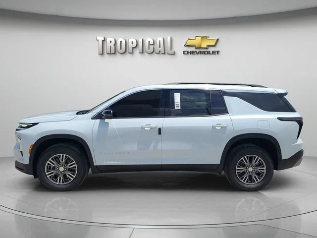 New 2026 Polar White Tricoat Chevrolet LT image 2
