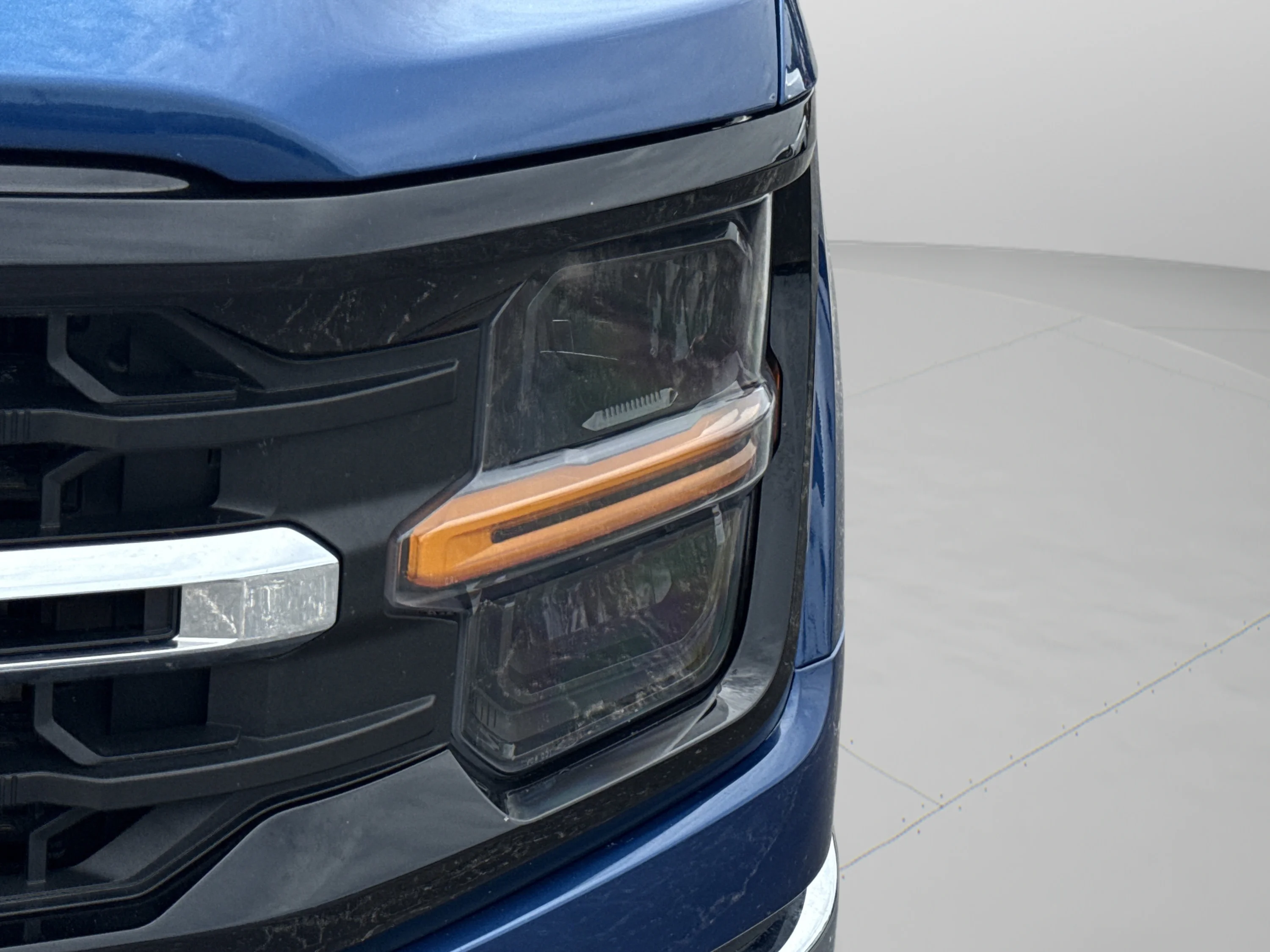 Used 2024 Atlas Blue Metallic Ford XLT image 45