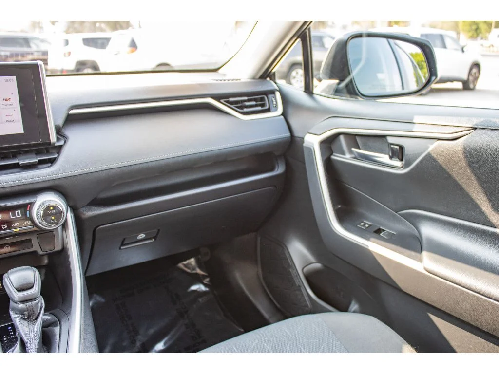 Used 2024 Magnetic Gray Metallic Toyota Hybrid XLE image 48