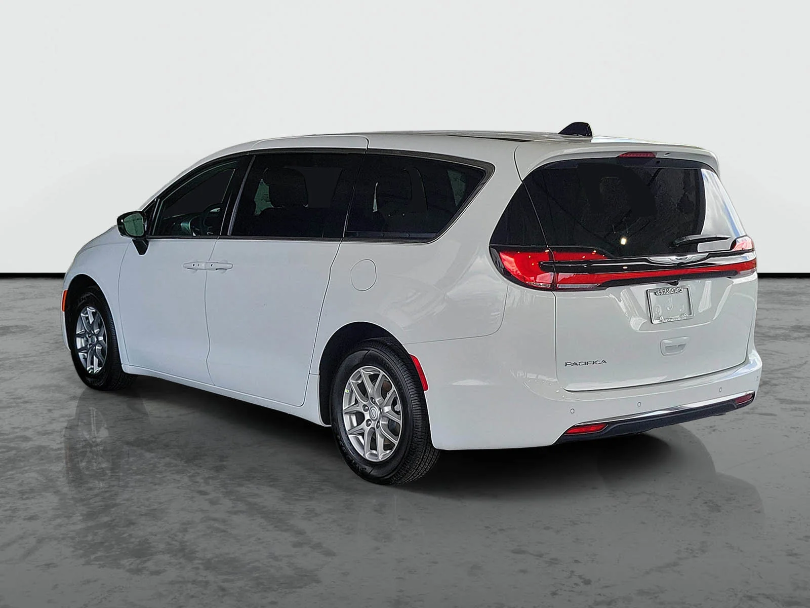 New 2026 Bright White Clear-Coat Exterior Paint Chrysler Select image 2