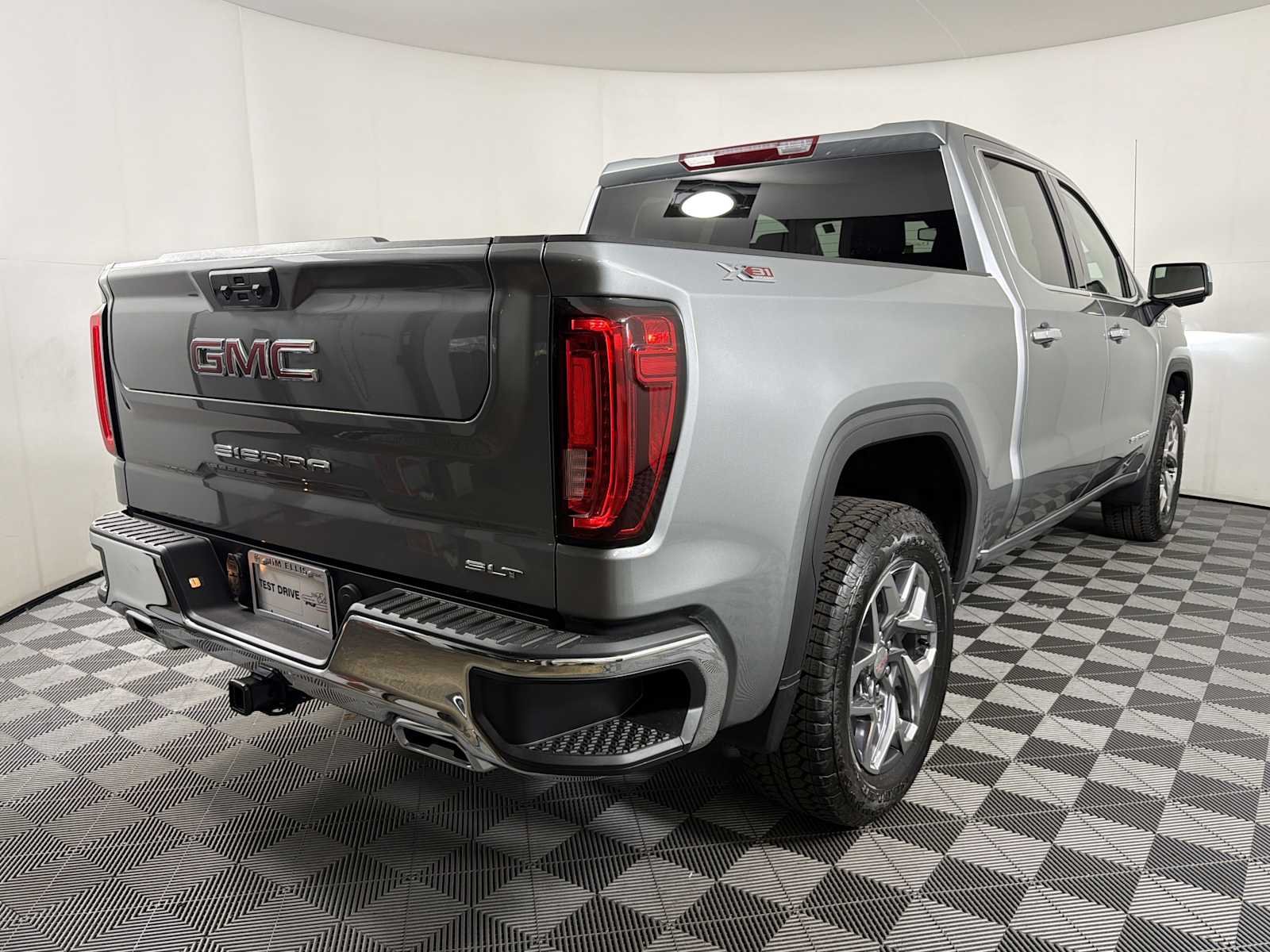 2026 GMC Sierra 1500 SLT - Photo 6