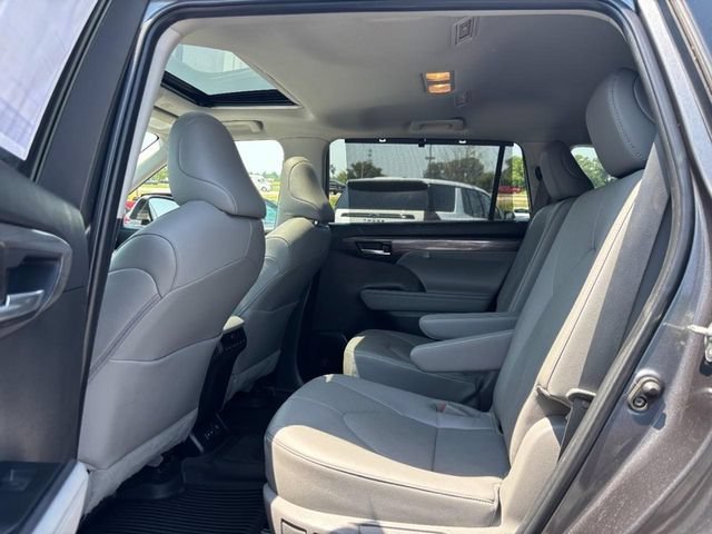 Used 2023 Gray Toyota Limited image 11