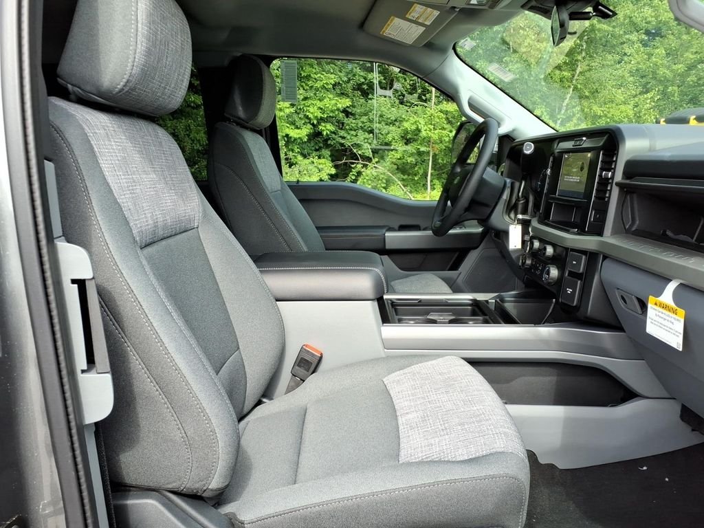 New 2026 Carbonized Gray Metallic Ford F-350® XLT image 14