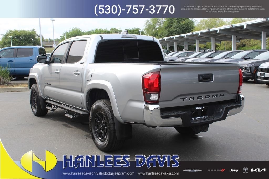 Used 2022 Silver Toyota SR5 image 9
