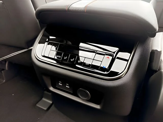 New 2026 Blue Nissan Platinum image 18