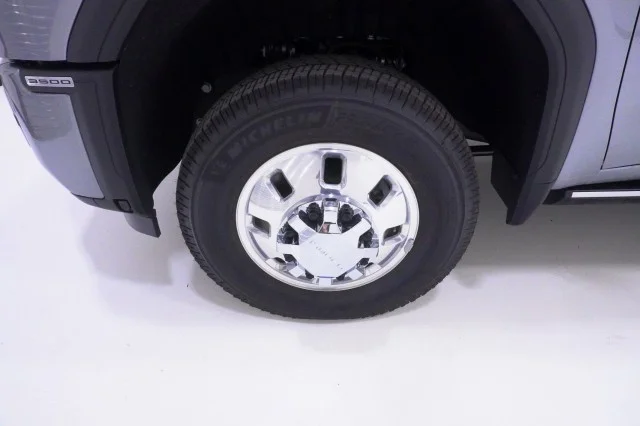 New 2026 Sterling Metallic GMC Denali DRW image 14
