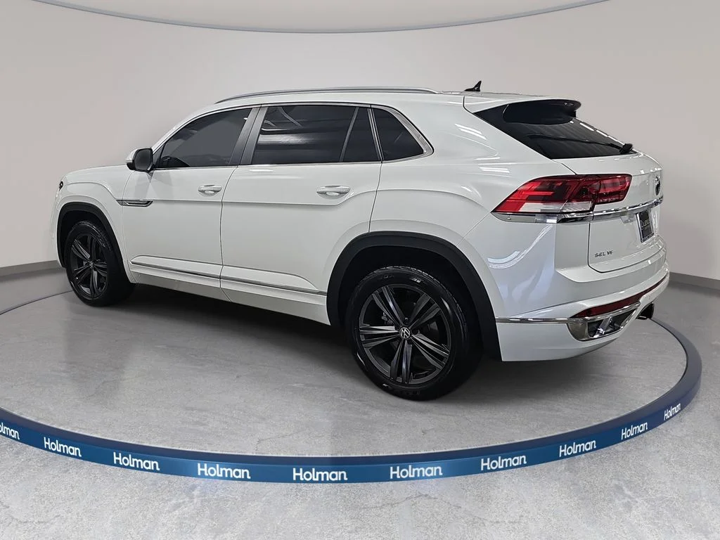 Used 2022 White Volkswagen 3.6L V6 SEL R-Line image 9