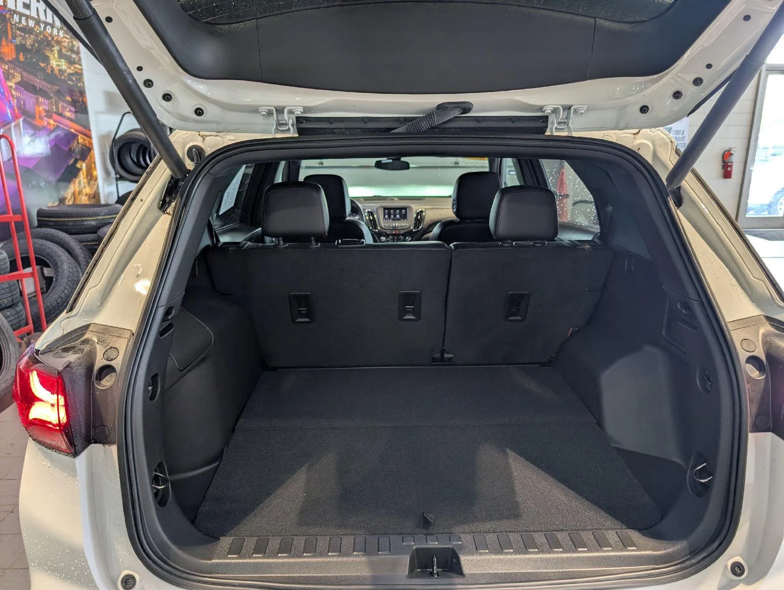 Used 2023 Summit White Chevrolet RS image 7