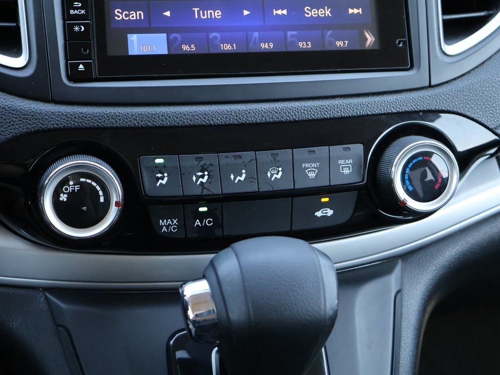 Used 2015  Honda EX image 21