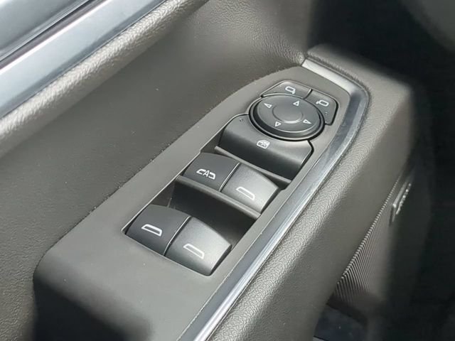 Used 2025 Gray Chevrolet RST image 28