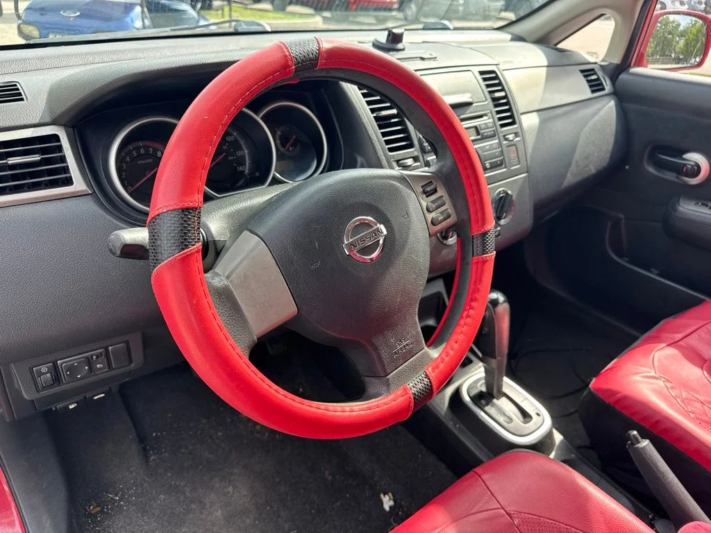 Used 2011 Red Nissan 1.8 S image 9