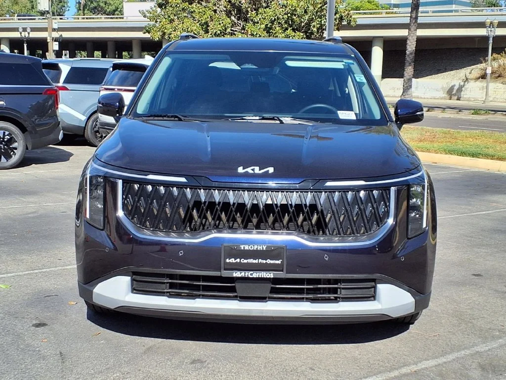 2025 Kia Carnival EX - Photo 8